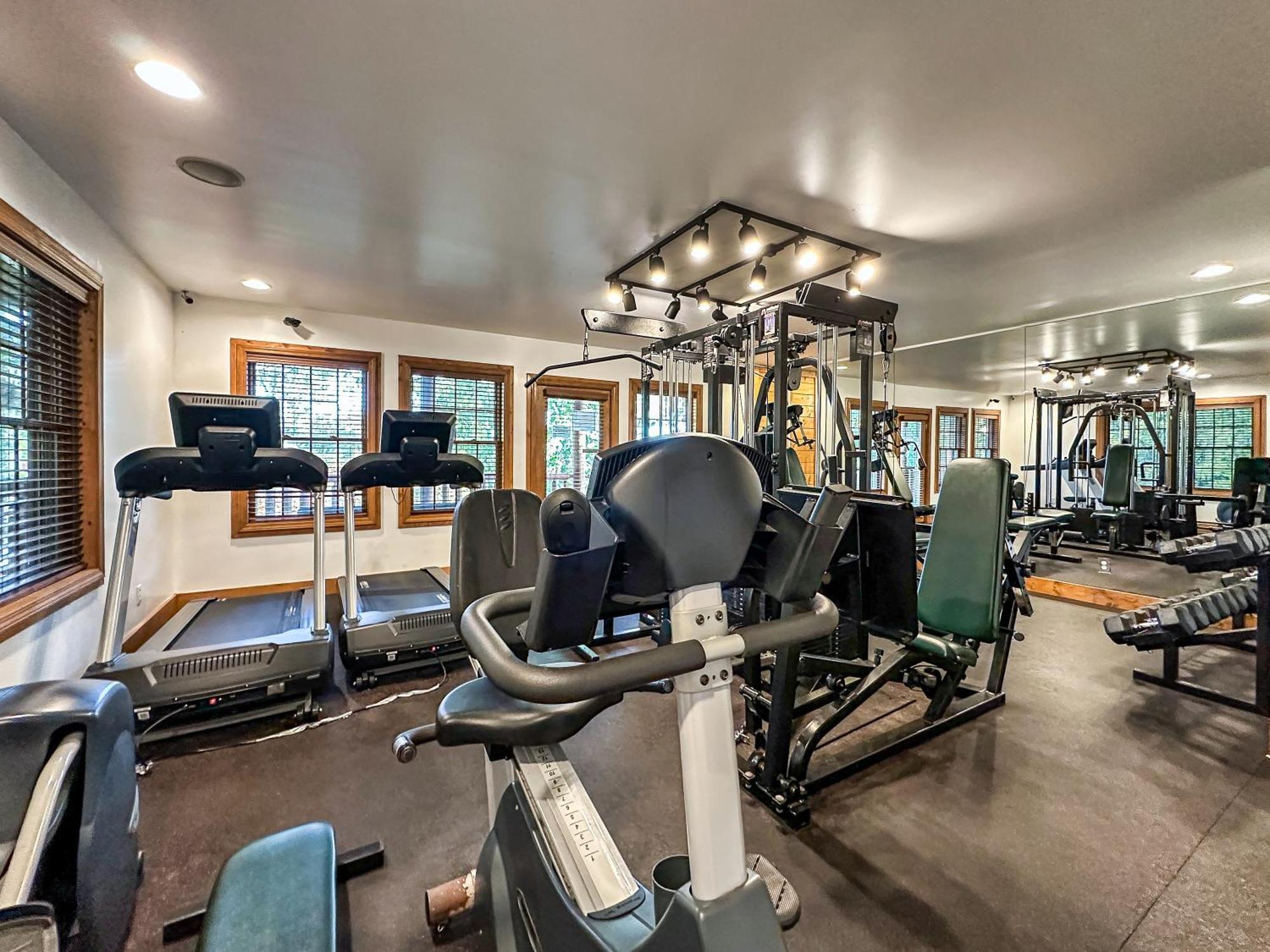 Epic Mountain Views, Hot Tub, Game Room, Sleeps 10 Sevierville Extérieur photo