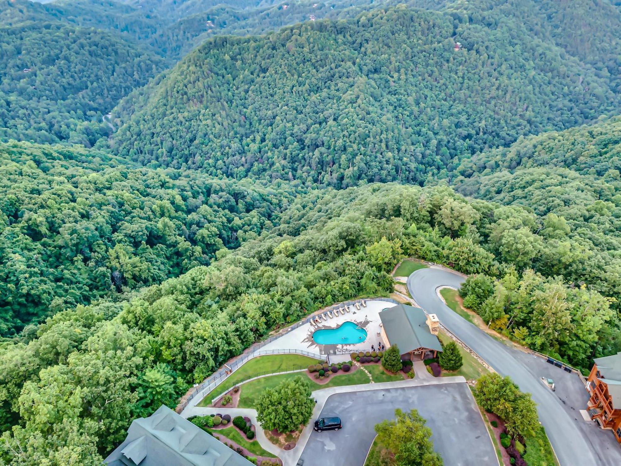Epic Mountain Views, Hot Tub, Game Room, Sleeps 10 Sevierville Extérieur photo