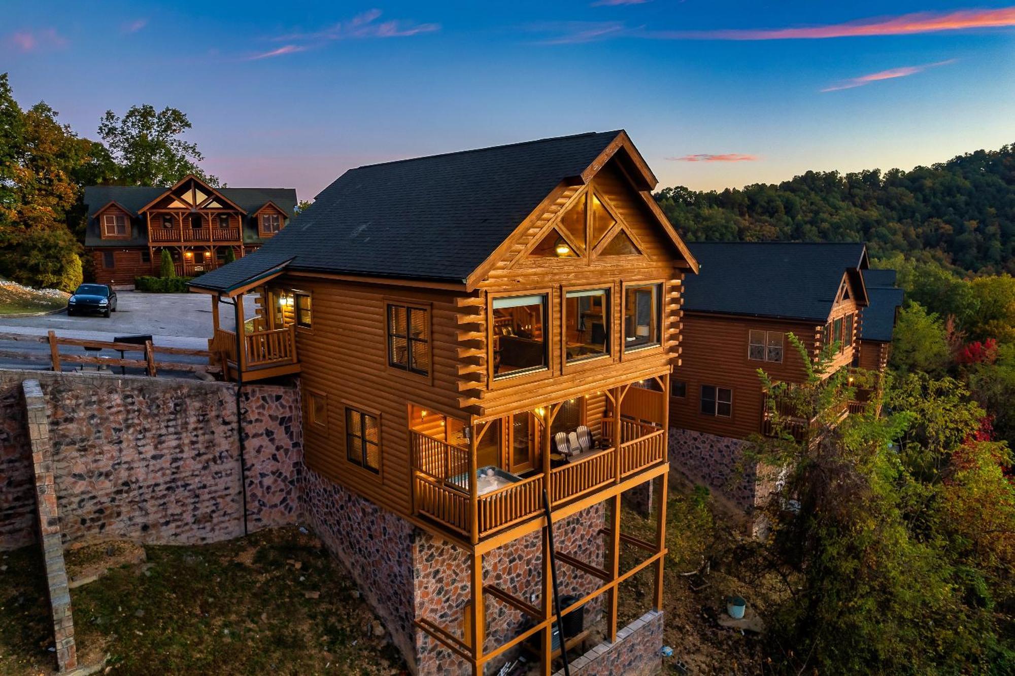 Epic Mountain Views, Hot Tub, Game Room, Sleeps 10 Sevierville Extérieur photo