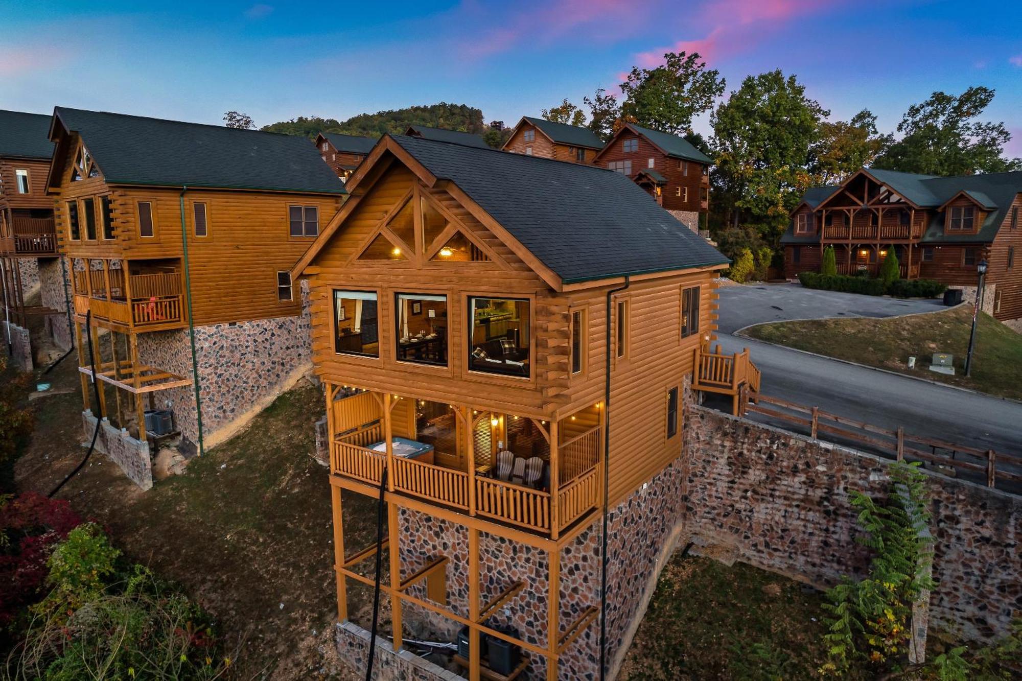 Epic Mountain Views, Hot Tub, Game Room, Sleeps 10 Sevierville Extérieur photo